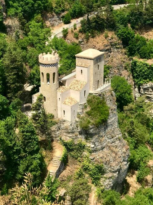 Cosa vedere a Erice: guida e itinerario di 1 giorno da Trapani