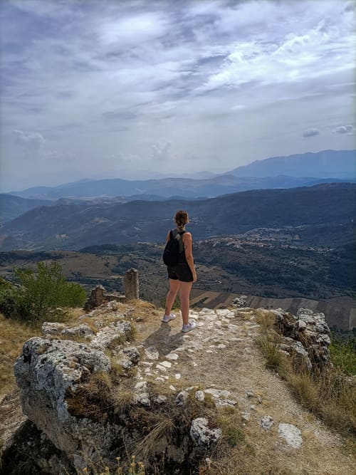 Visitare Rocca Calascio con una gita di 1 giorno tra natura, cinema e storia