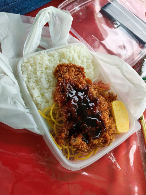 Cosa mangiare in Giappone oltre il sushi: 20 piatti da provare Tonkatsu Cosa mangiare in Giappone oltre il sushi: 20 piatti da provare